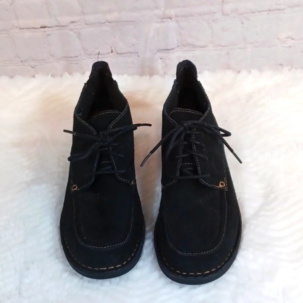 Clark's Men's Black Suede Low Cut Boots sz 11 M
